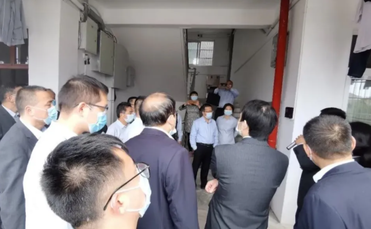 精彩纷呈！闻一多中学智慧校园多场景应用引围观！(图5)