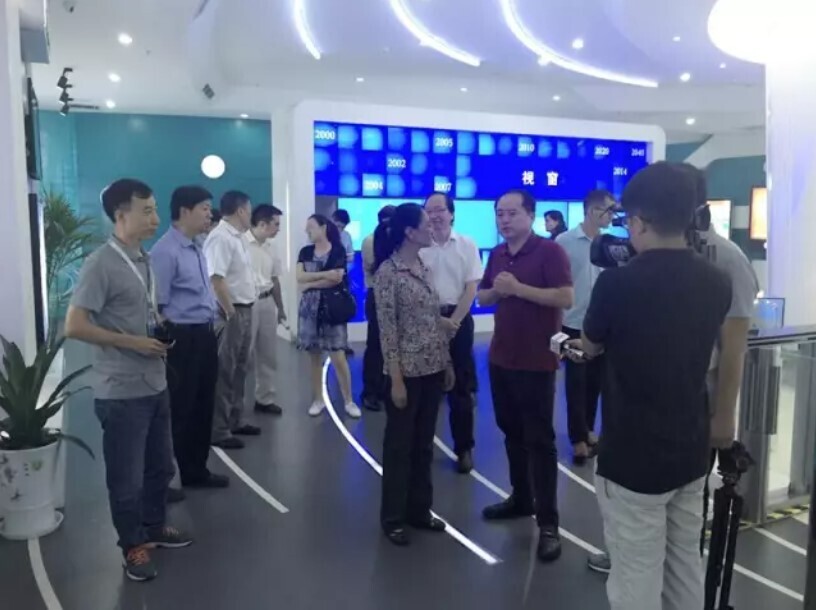 国务院“双创”督查组莅临s36沙龙国际考察调研(图2)